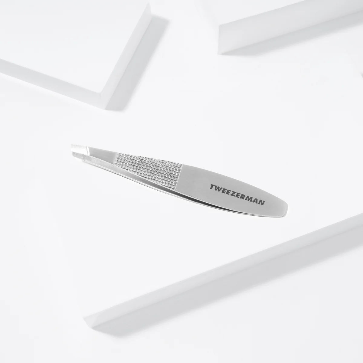 Tweezerman Wide Grip Slant Tweezer - Nex Beauty Supply