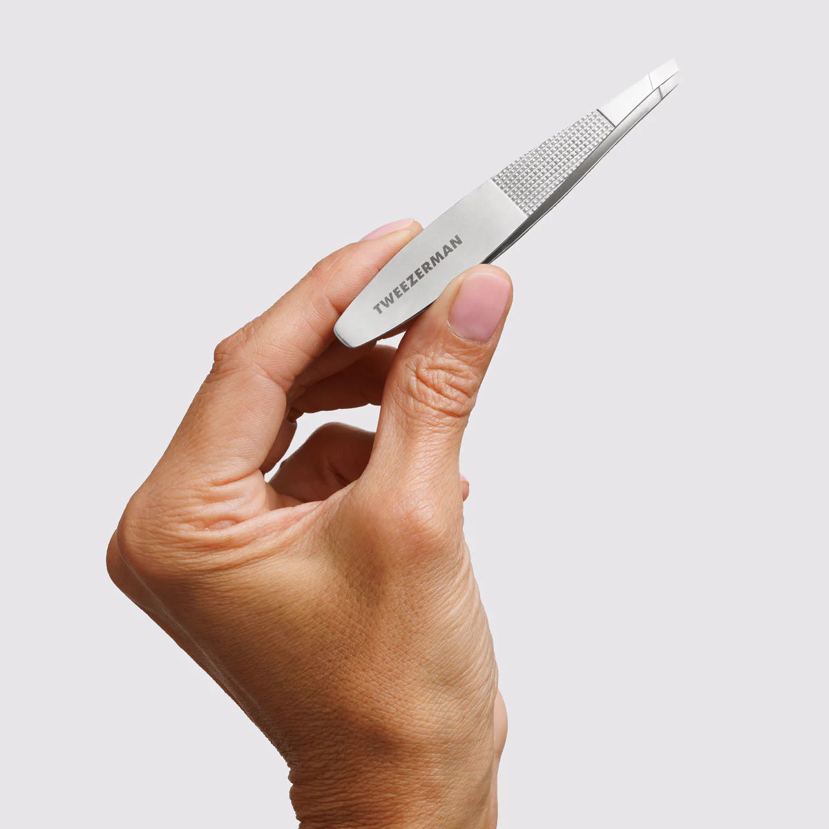 Tweezerman Wide Grip Slant Tweezer - Nex Beauty Supply